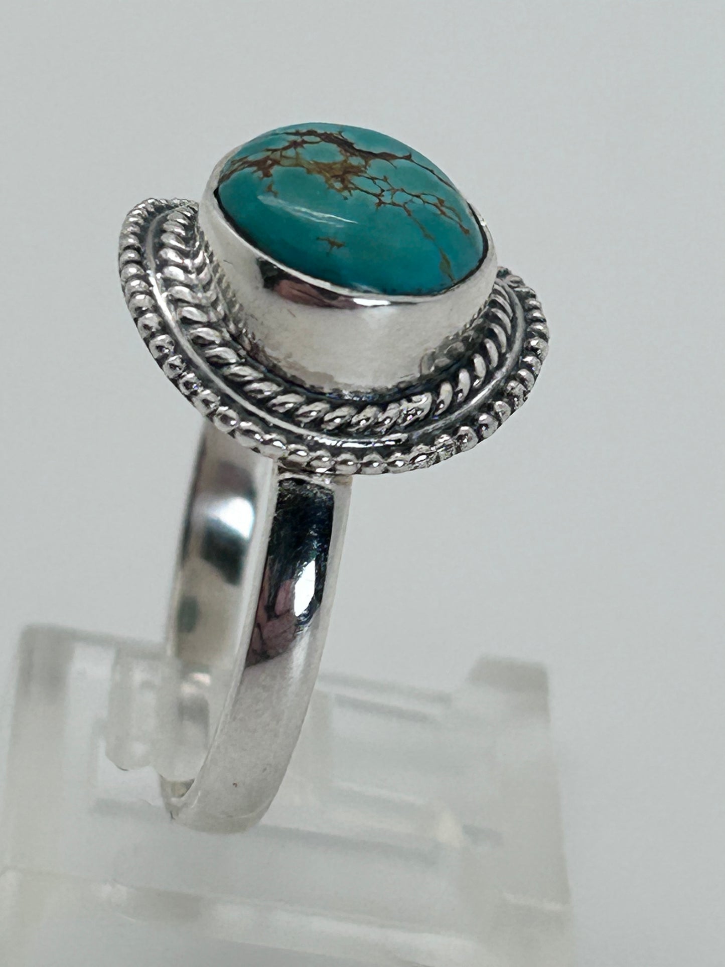 Jewelry, Woman's Ring, Tibetan Turquoise, Round, Size 9 SKU(JWR-26)