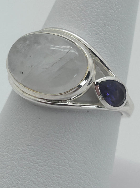 Jewelry, Women's Ring, Rainbow Moonstone, Oval, with Amethyst Accent, Size 7 - SKU(JWR-33a)