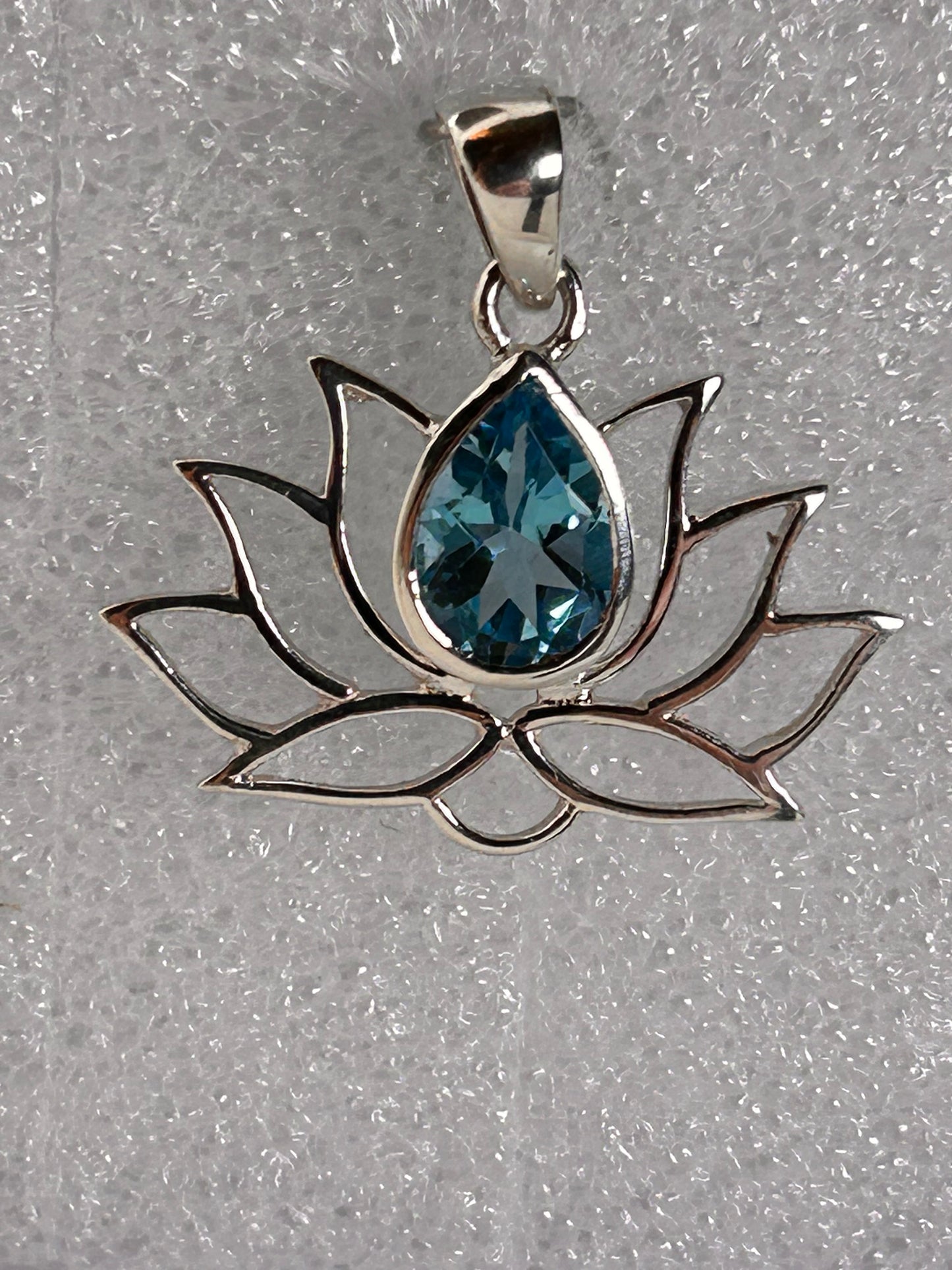 Jewelry, Pendant, Blue Topaz, Halo Silver Lotus V Bail - SKU(JP-07)